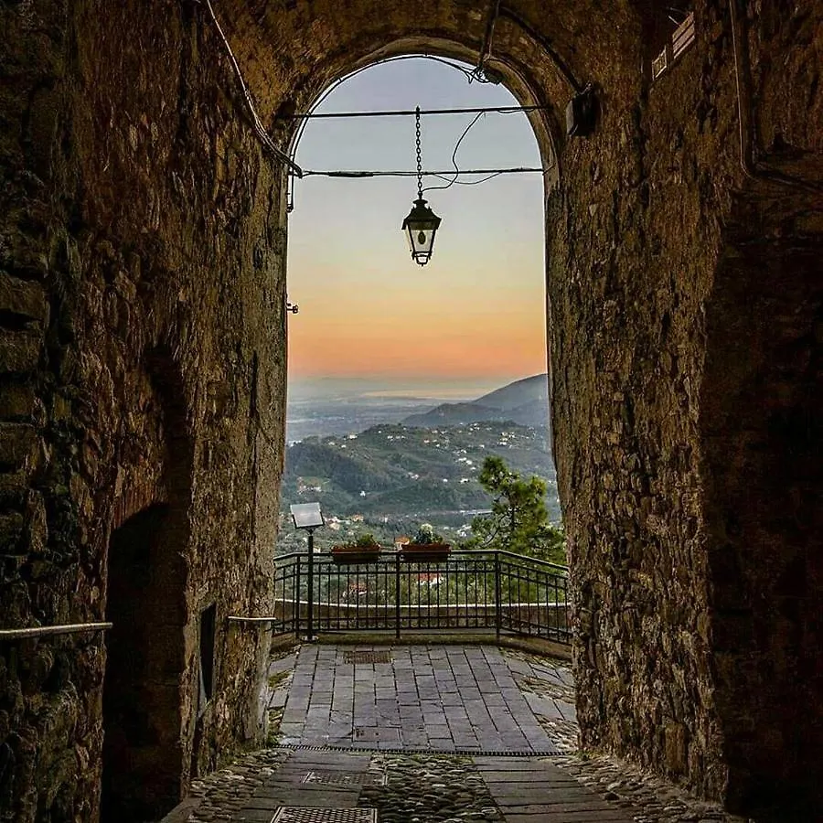 Villa Vezzhouse à Vezzano Ligure Italie