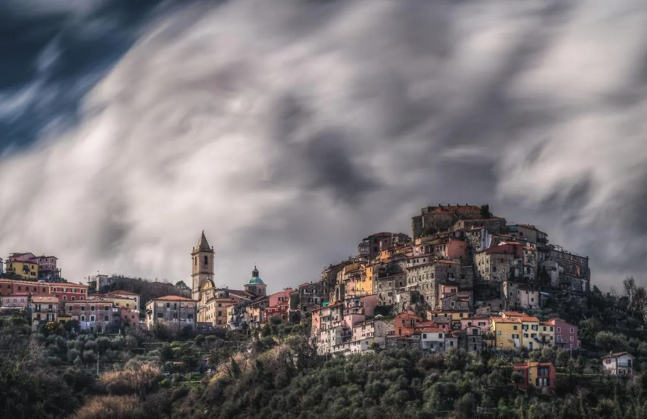 Hébergement de vacances Villa Vezzhouse à Vezzano Ligure Italie