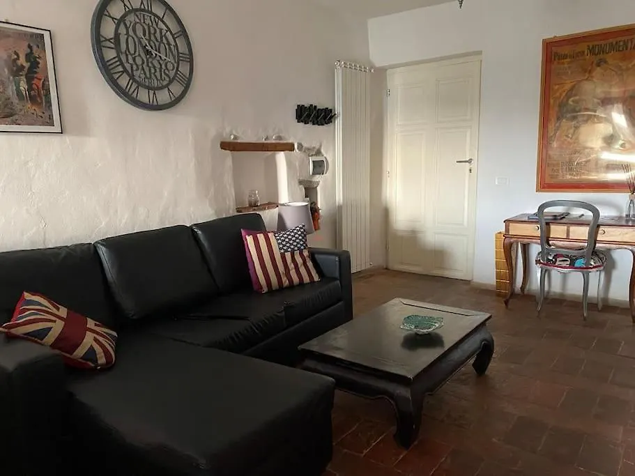Hébergement de vacances Villa Vezzhouse à Vezzano Ligure