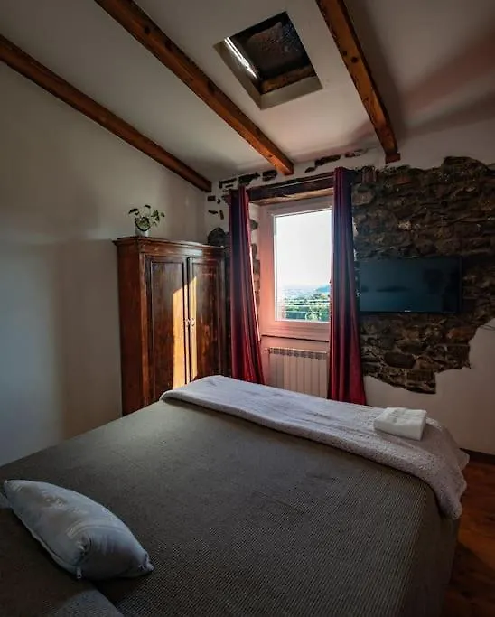 Villa Vezzhouse à Vezzano Ligure Hébergement de vacances